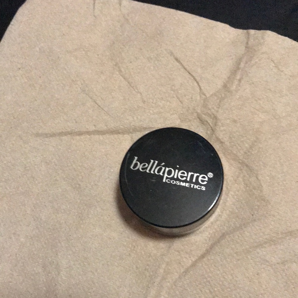 Bellapierre shimmer powder Champagne New/Never opened